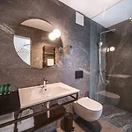 Hotel Cad 4*