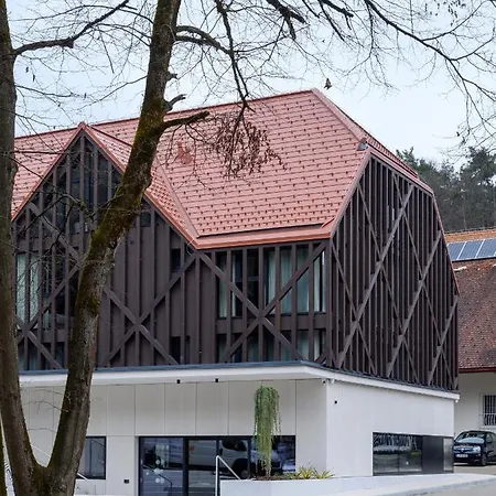 čad 4*
