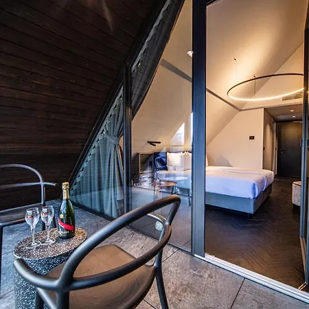 Cad Hotel 4*