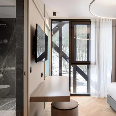 Hotel Cad 4*